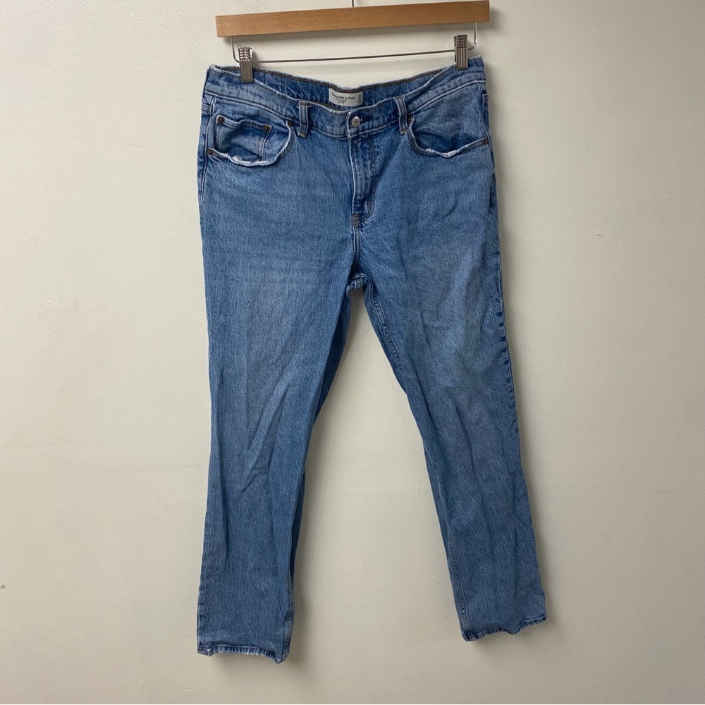 Abercrombie and Fitch The Straight Mid Rise Blue Denim‎ 14 Long